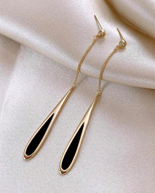 Black tassel drop earring